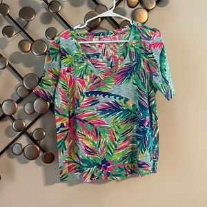 Lilly Pulitzer V neck tee. NWOT